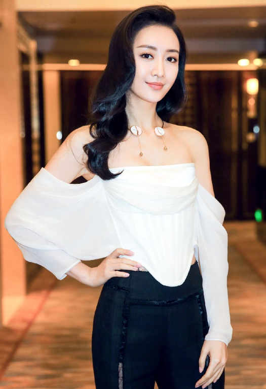 杨幂刚离婚,刘恺威就和王鸥同居,心疼大幂幂!