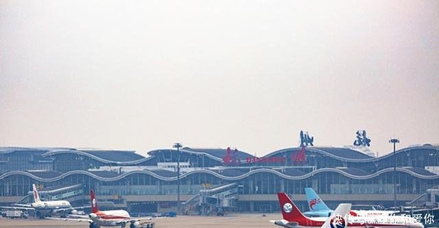 中国客流量最大的10座机场,第1名是第10名的