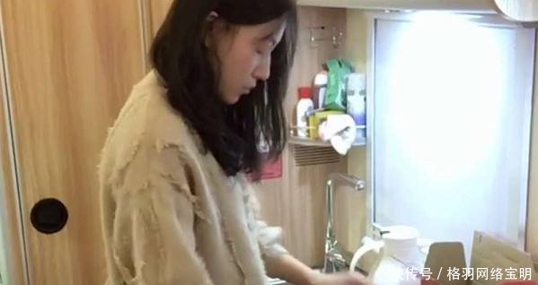 90后三口之家,开着60万的房车旅行全国,一天平