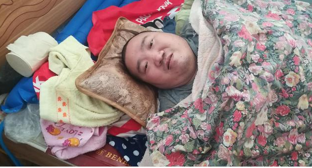 将他打成瘫痪后携子离家,10年后找他立遗嘱:要