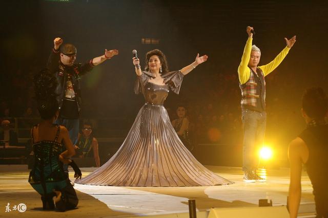 留声歌词 小白光小凤姐香港之莺 徐小凤