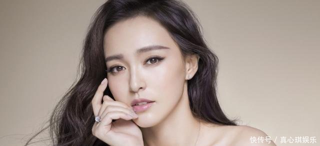 女星整牙前,杨幂方脸,baby像换了一张脸,唐嫣龅