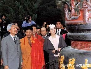 两千年来唯一访华的日本天皇，从未拜过神社，为侵华恶行道歉