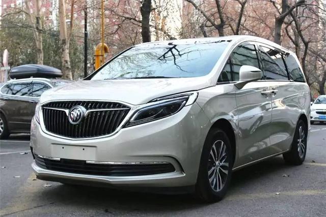 ���϶���7��SUV�ˣ���̥����ʵ������ôѡ