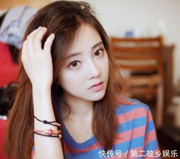 冯提莫离婚风波后, 时隔20天首开播, 5分钟礼物