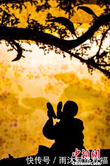 t014673a0ef0e851528.jpg?size=359x540