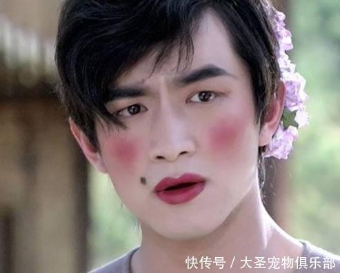 古装剧中的男扮女装,林更新逗比,有人竟比马