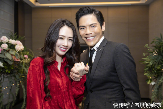 向太辟谣网传向佐郭碧婷求婚戒指,自备最完美