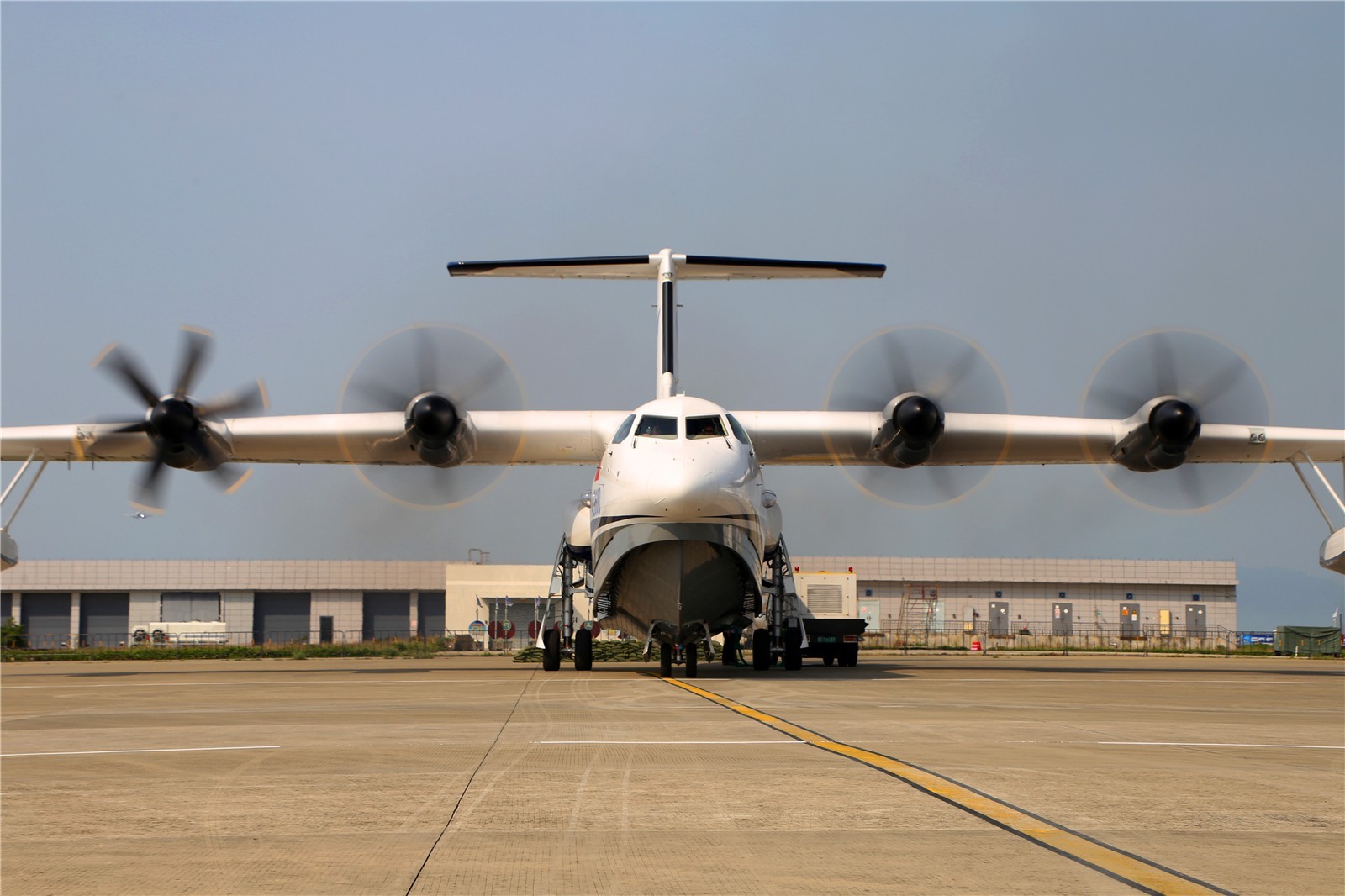 节点飞机 t0149a1c1a287914017.jpg?size=1600x1066