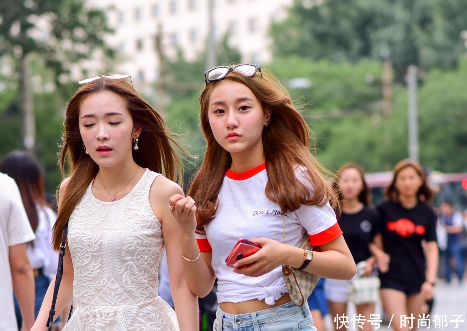 中腰热裤红高跟妹纸,春夏街拍特辑