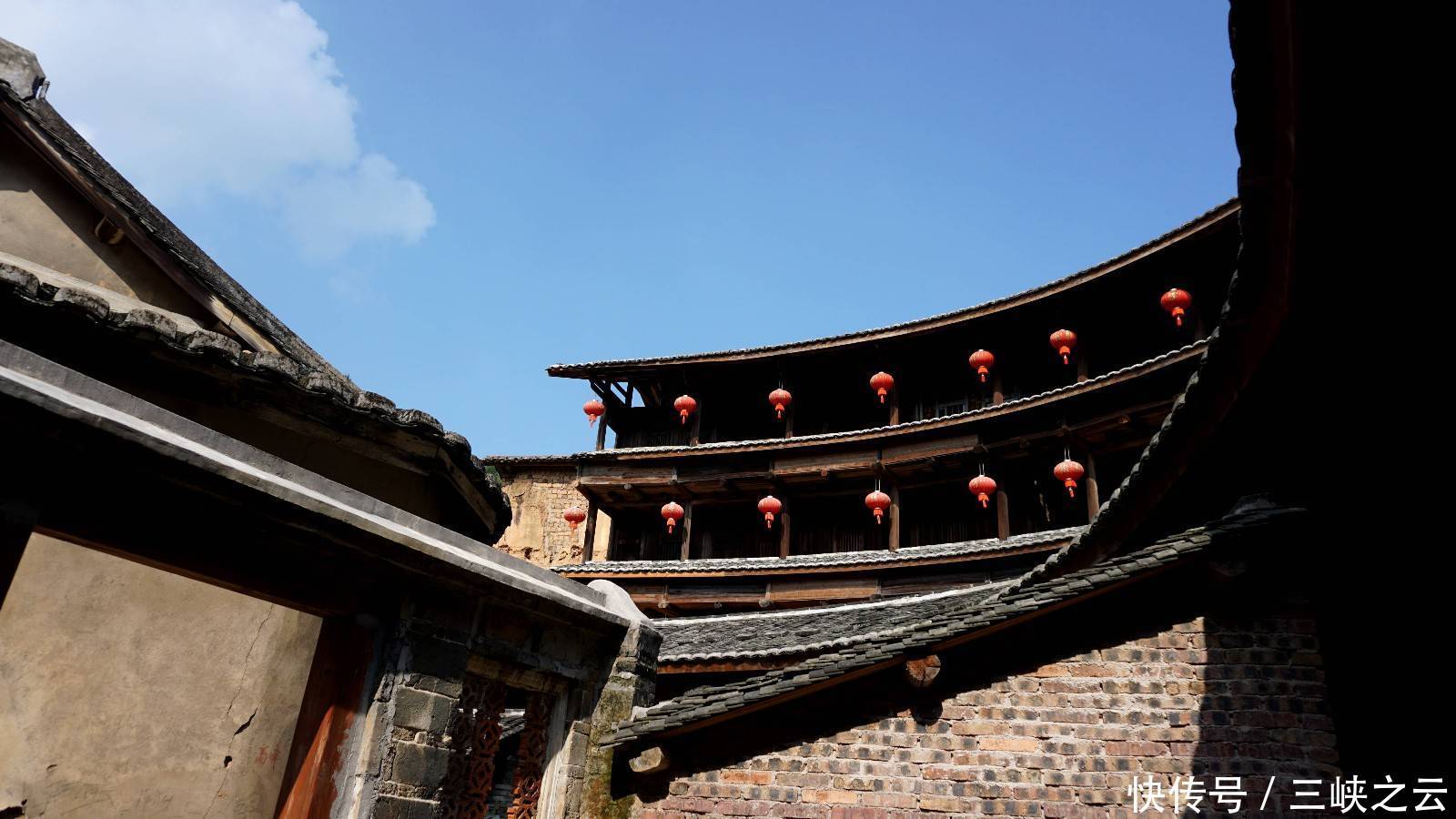 中国古建筑的一朵奇葩,福建永定土楼,神奇的山区民居冬暖夏凉