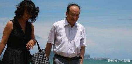 他是红二代遗腹子,曾被倪萍家人嫌弃,如今与贤