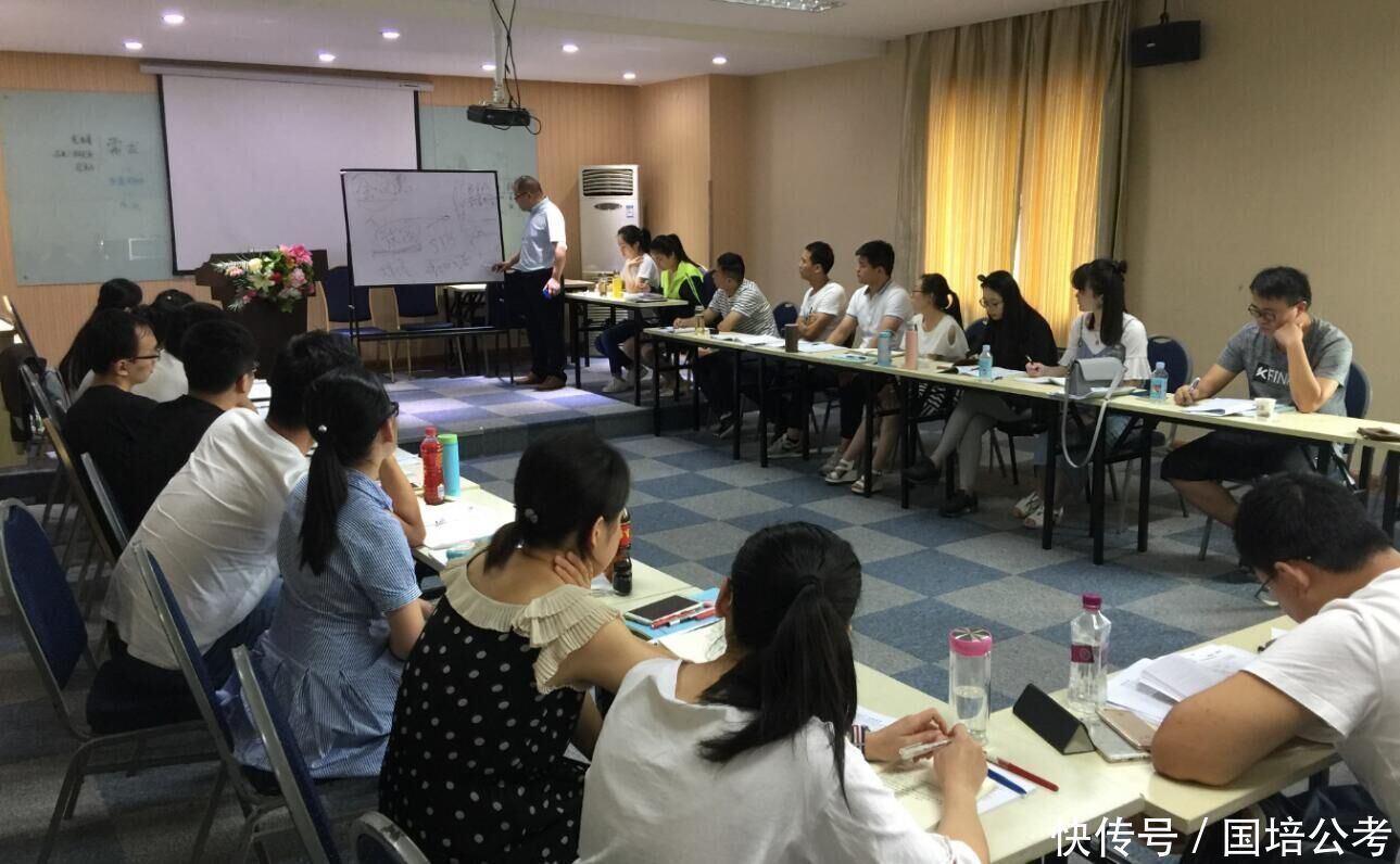 2018蚌埠医疗事业单位面试热点:网约车直播岂