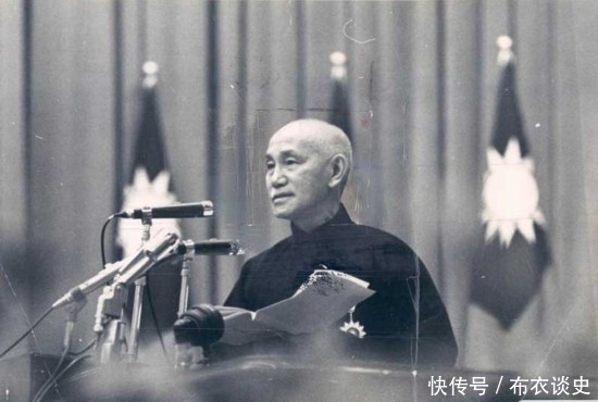 1949年蒋介石请老和尚算命，和尚一番话后，蒋介石胆战心惊