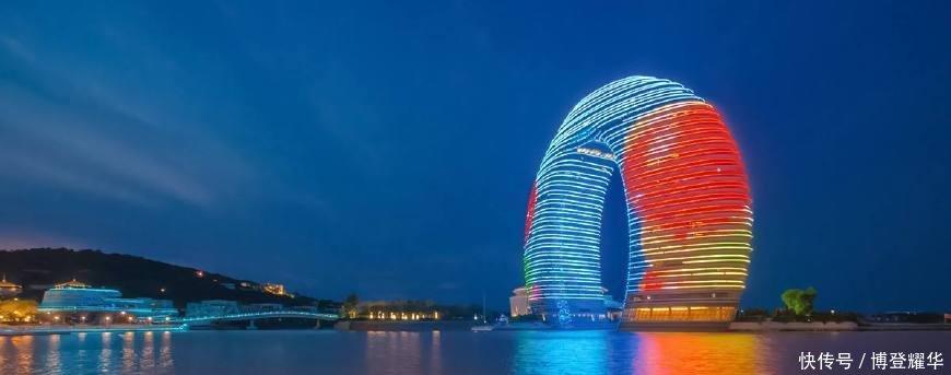 中国首家7星级酒店, 斥15亿巨资打造, 却被网友