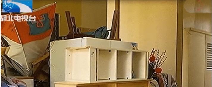 女子回家发现家被搬空,不仅门锁被换,家里还有3个陌生“租客” 通博官网登录