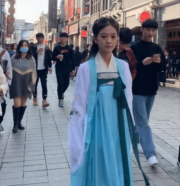 汉服地铁司机怎么穿搭,汉服地铁司机怎么穿搭好看