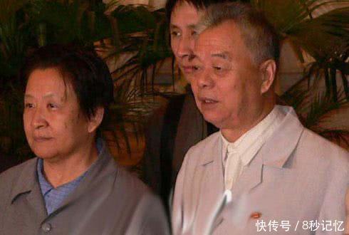 他曾是刘少奇的警卫员,57岁迎娶毛主席女儿,相濡以沫30余年,如