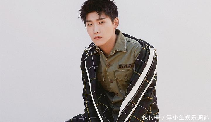 邢昭林坐地铁上班, 买票乘车很亲民! 粉丝却看