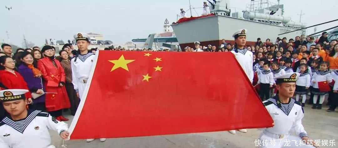 海军节快闪点燃海军城青岛