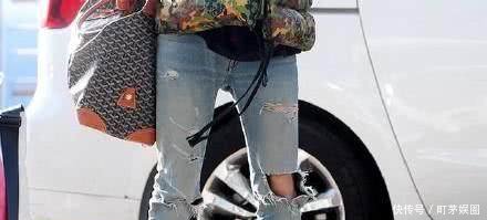 朴灿烈疯狂迷恋破洞裤,冬天被冻到发抖,粉丝