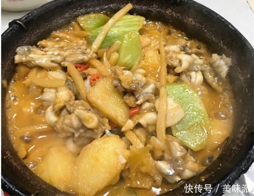 过年了,晒晒我家的年夜饭,是不是很美味,你家里有我家吃的好吗