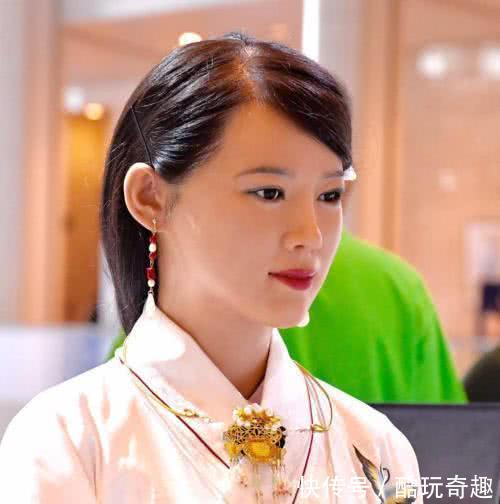 美女机器人脱去衣服和样子后,是梅毒?网美女硅胶图片
