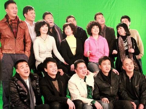 春四十_ 青春四十 电视剧全集_ 青春四十剧情 介