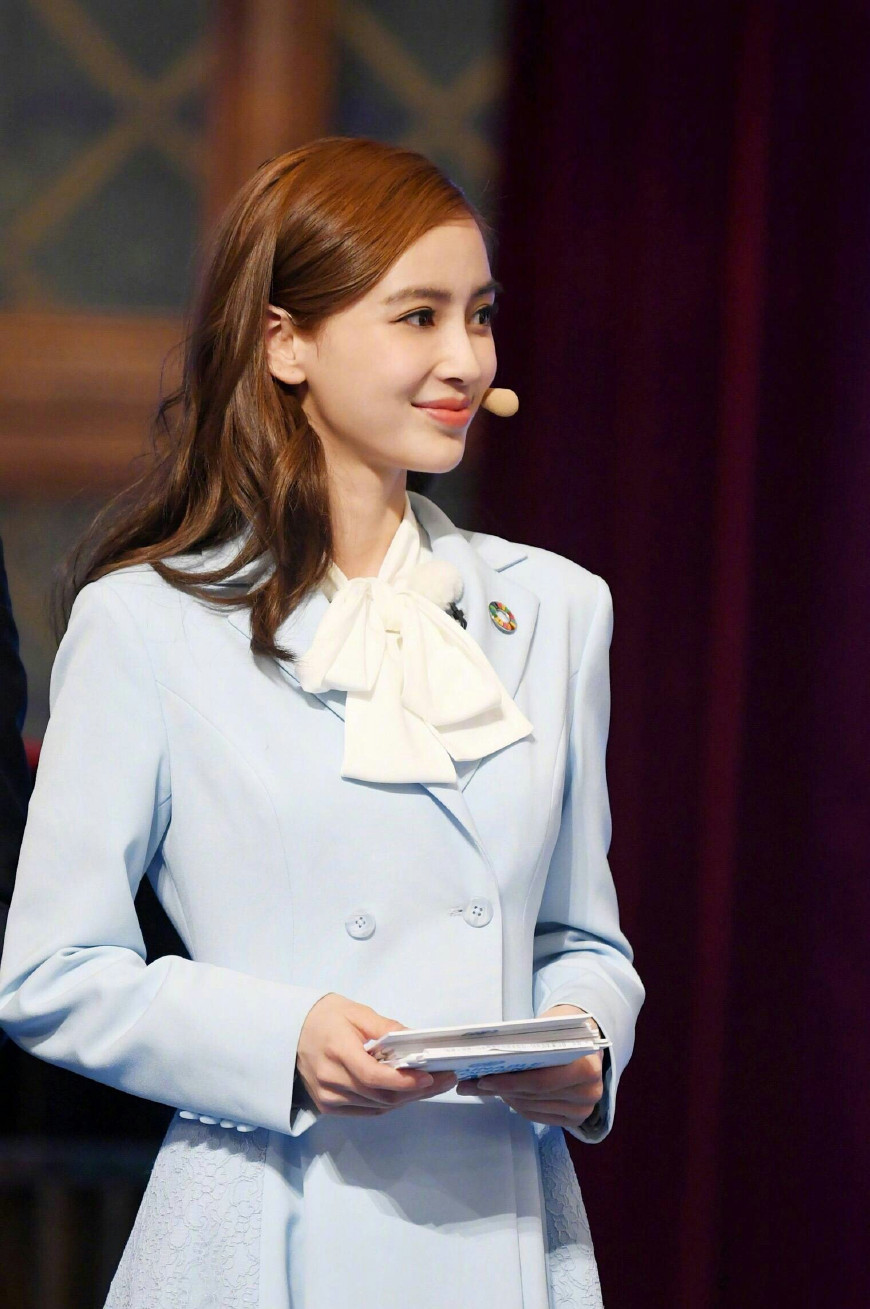 音痴Angelababy清唱英文歌曲《小星星》,跑