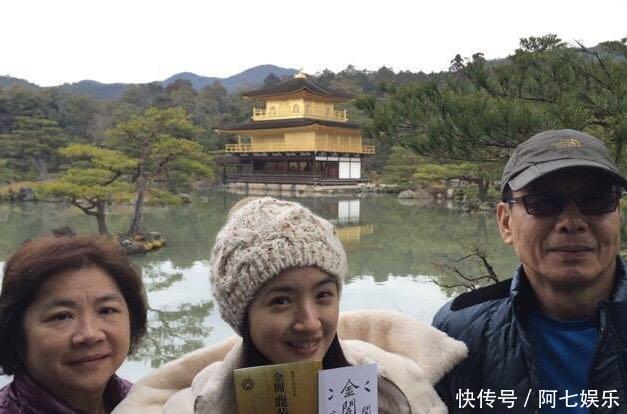 妈妈很早就离婚, 欠债几百万带孩子硬撑, 林依晨