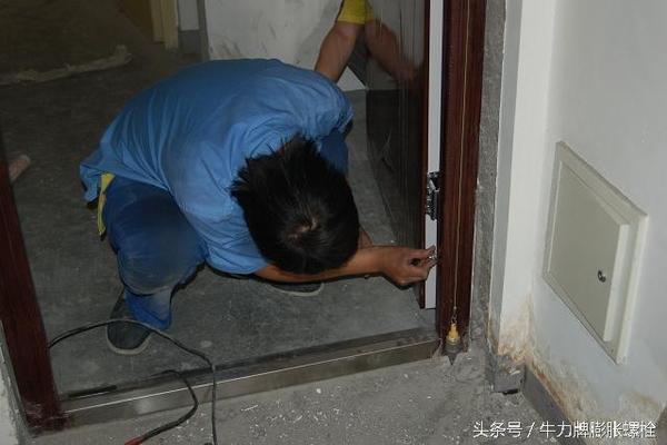 空心钢板可以用膨胀螺丝吗(空心钢板固定原理是通过膨胀套筒与孔壁接触来实现固定效果) 钢结构框架施工 第2张 空心钢板可以用膨胀螺丝吗(空心钢板固定原理是通过膨胀套筒与孔壁接触来实现固定效果) 钢结构框架施工 第2张