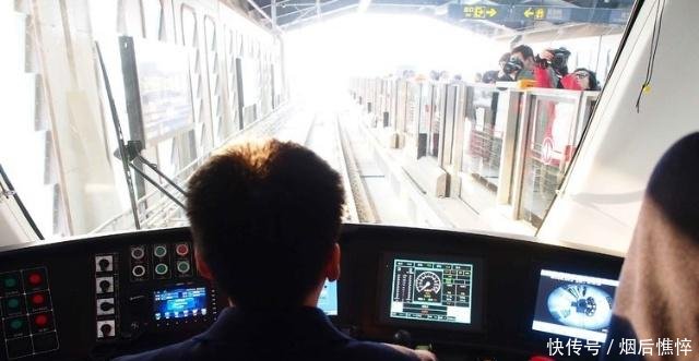 从郊区开往郊区的地铁,济南地铁这些段子,读