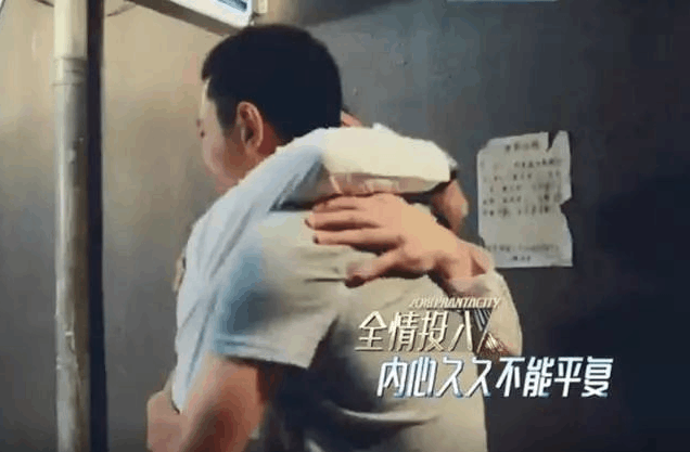 贾乃亮动情演绎外卖小哥太出色！观众纷纷落泪王菲眼睛里满是赞赏
