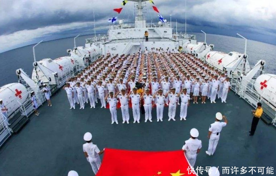 中国海军成立70周年,60多个国家前来祝贺,唯独