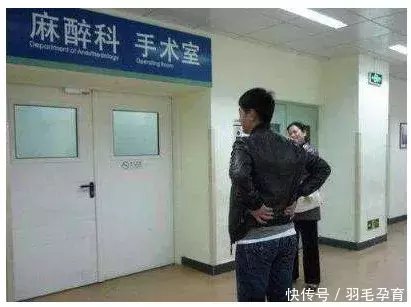 24岁孕妇生下女孩,婆婆当场破口大骂,医生一句话,婆婆尴尬了