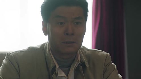  b>最美的 /b>青春:厂长看到了冯程的档案才知道,原来他父亲就是队长