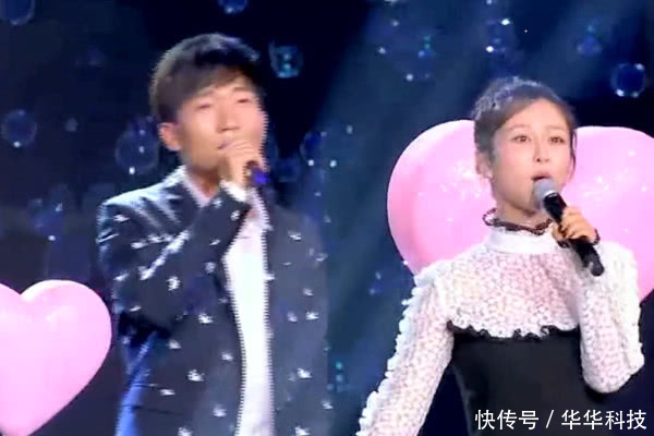 杨紫和男朋友合唱,谁注意到邓伦的表情
