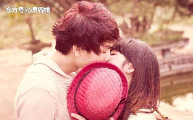 在恋爱过程中,这四个小技巧让你轻松获得男人的好感