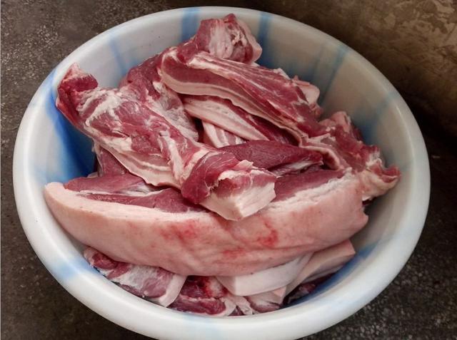 猪肉怎么做腊肉最简单 t016d0e1804647e8eaf.jpg?size=640x477