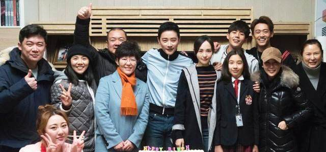 《归去来》幕后明道罗晋同框养眼,许龄月唐嫣