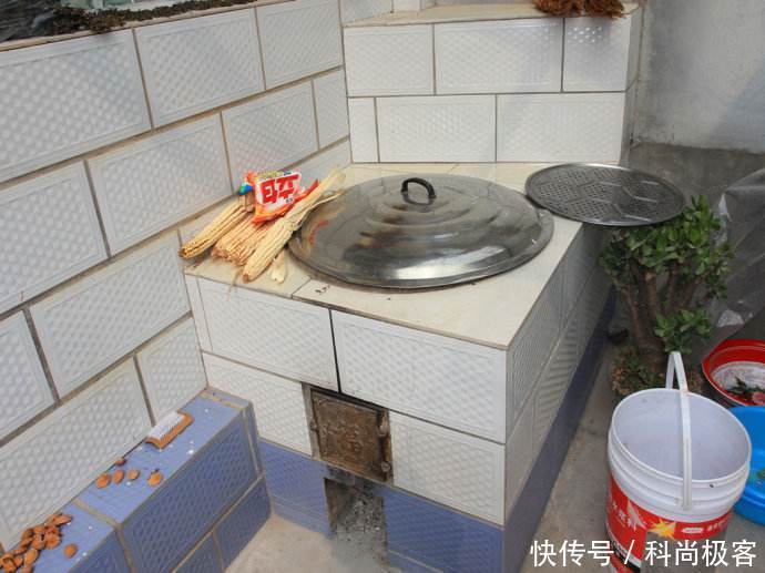 农村人的灶台不再脏乱差,换成这一种,谁用谁