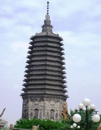 天王殿(又称"山门,药师殿,大雄宝殿(又称"大佛殿,地藏殿,广济寺塔