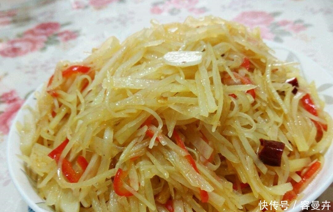 土豆丝软烂难吃,奶奶教我一法子,只需“1步”,土豆丝脆爽开胃 澳门银河投注站