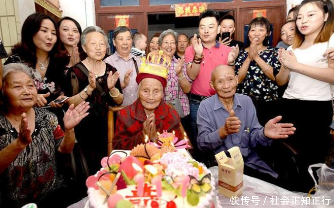 四川中人养老金补发