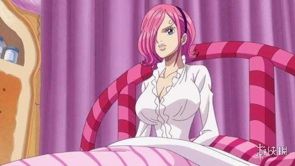 《海贼王》蕾玖女王范手办 短衣短裙s型身材姿势撩人