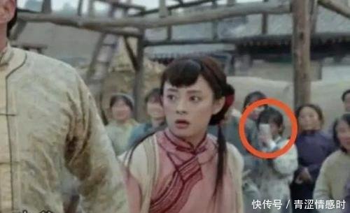 搞笑穿帮镜头,李云龙告诉老板,把广告费结了