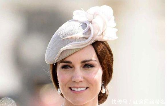 英国王室女性的帽子为什么不会掉 女王用帽针