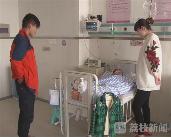 3岁幼童囫囵吞物险丧命 医生切开大肠取出整