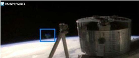 NASA直播时惊现不明物体!马上终止直播,是否在刻意隐瞒什么?