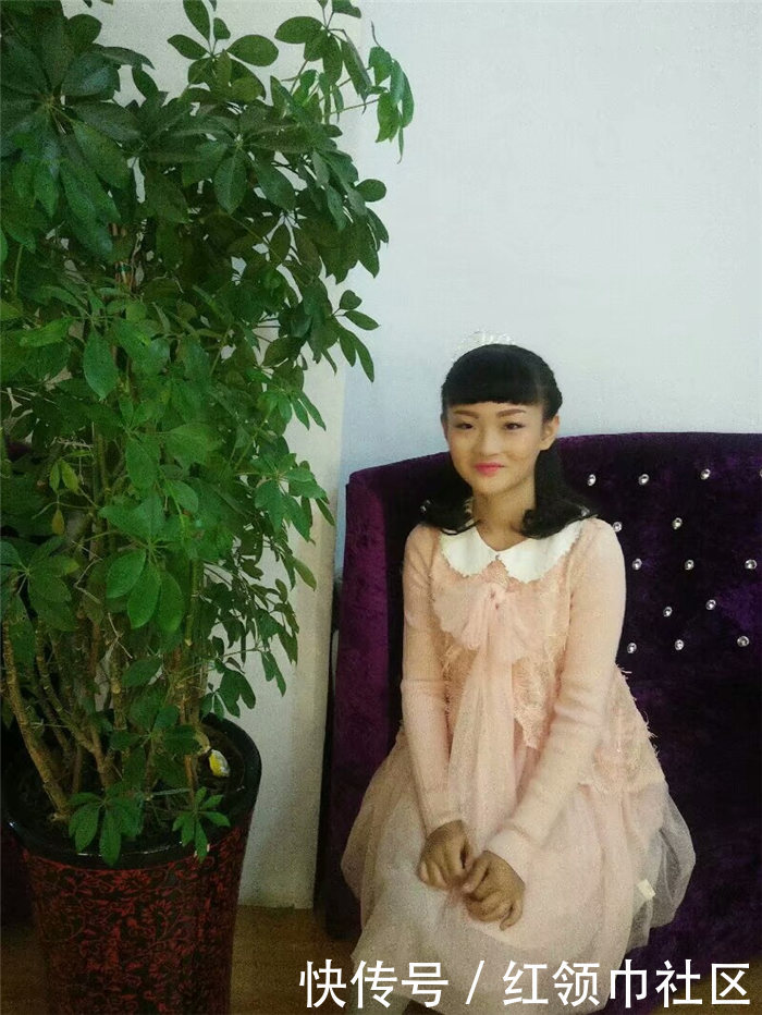 我是一个五年级的小学生,我喜欢一个女孩,我知道他喜欢另一个胖子,但